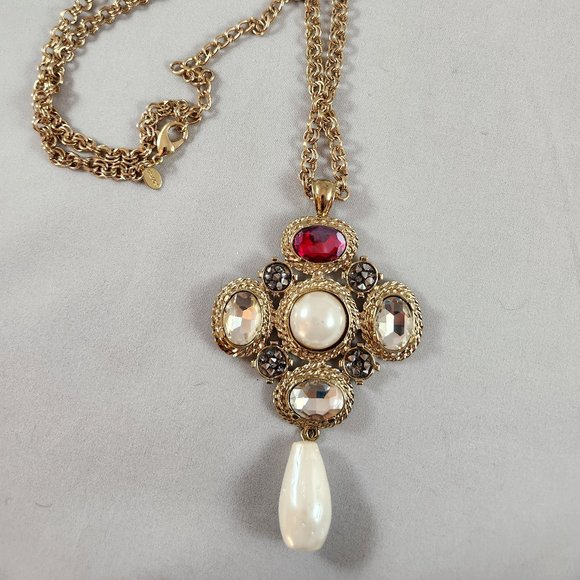 Spectacular Show-Stopper  Chico's Pendant Necklace - Pearl, Ruby, Crystal & Gold - Picture 1 of 4